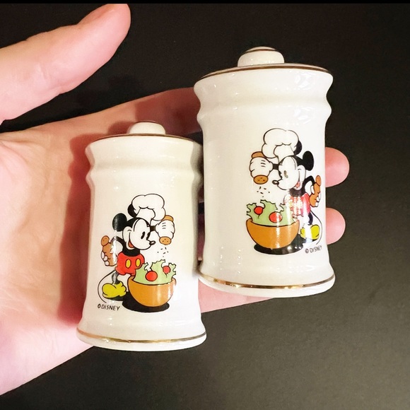 🐭 Vintage Chef Mickey Mouse Salt and Pepper Shakers - Picture 2 of 9